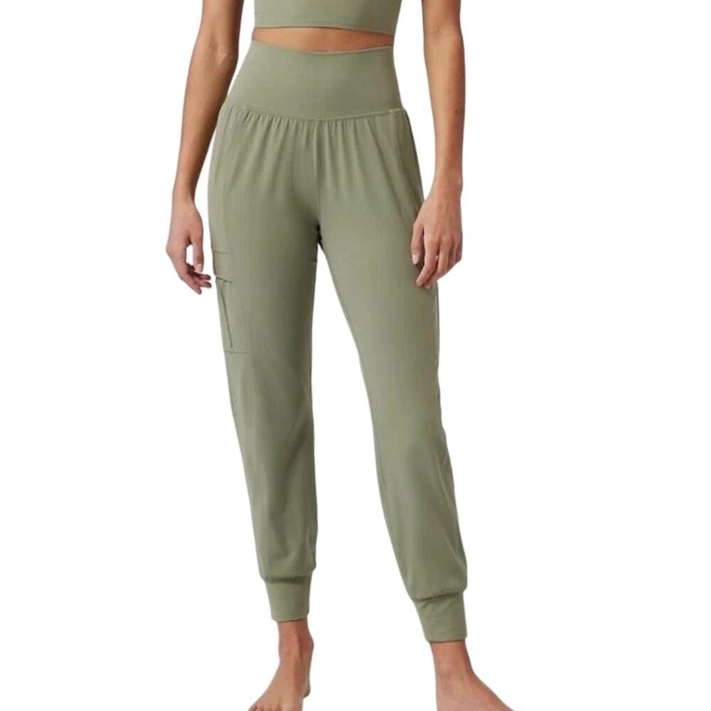Athleta Salutation Cargo Jogger Pants Women's XS Olive Green Athleisure Pilates